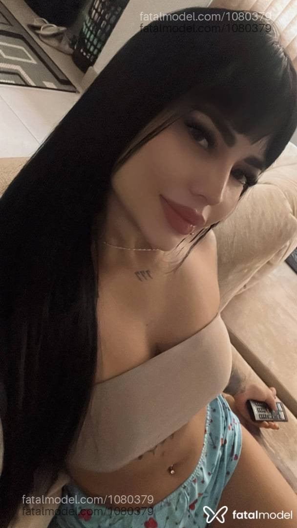 Acompanhante mulher morena (o) de olhos castanhos - Sabrina