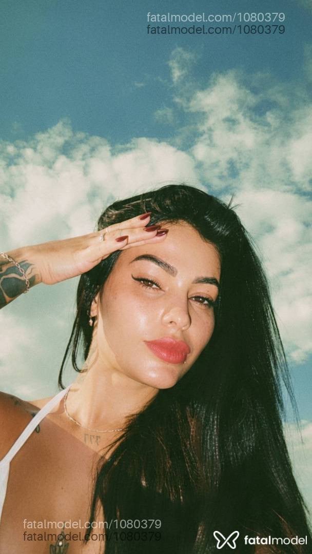 Acompanhante mulher morena (o) de olhos castanhos - Sabrina