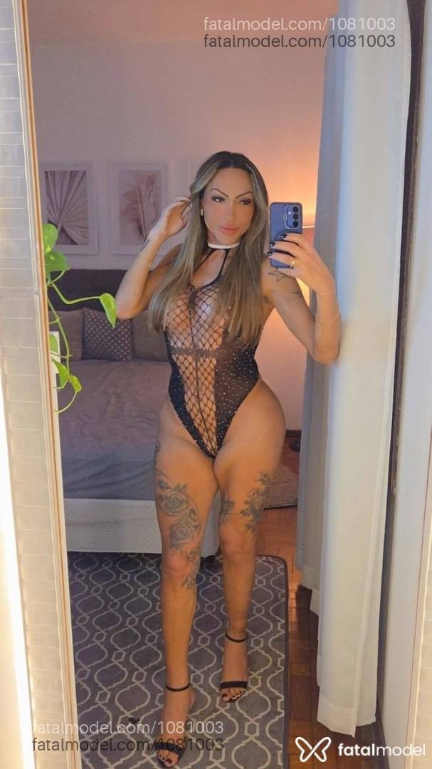 Acompanhante travesti morena (o) de olhos castanhos - Nela Acompanhante travesti morena (o) de olhos castanhos - Nela