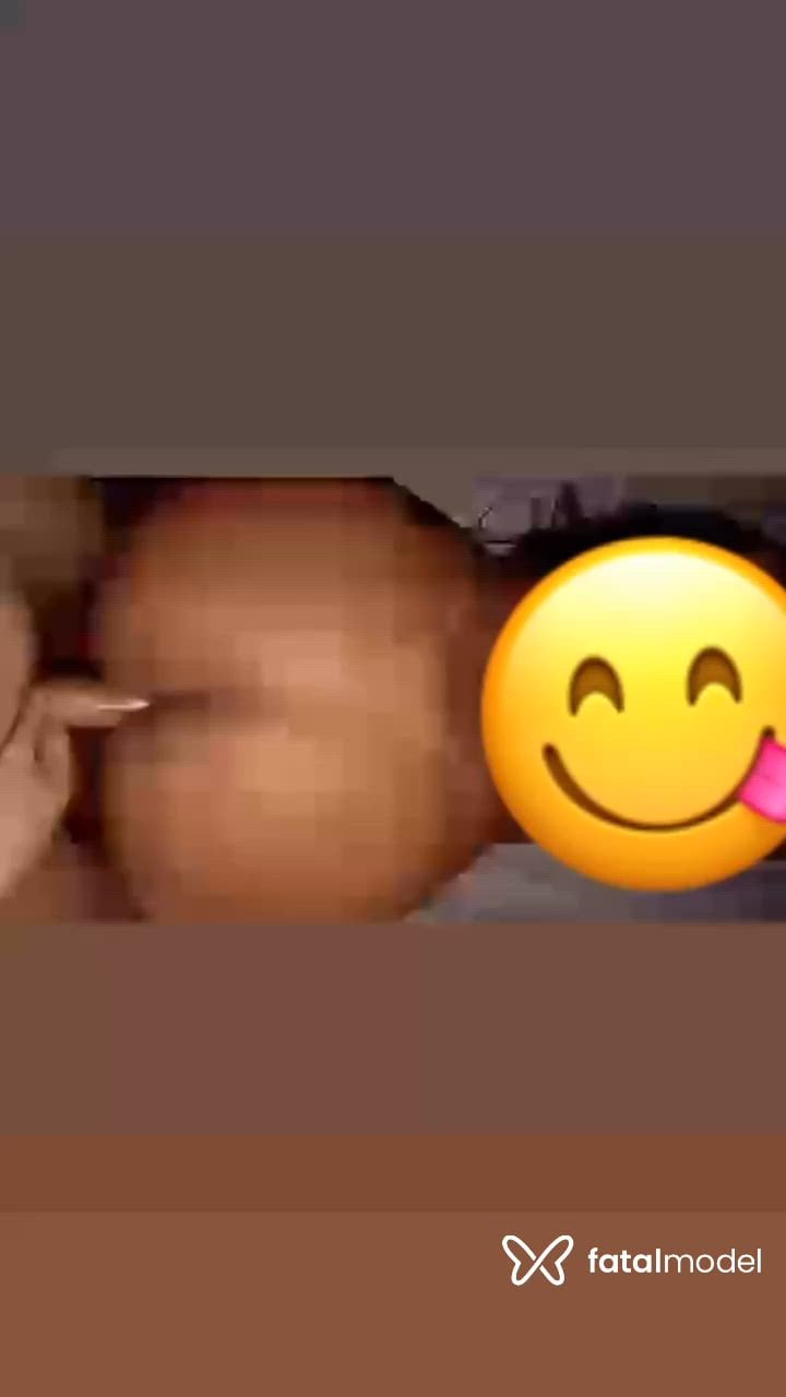 Acompanhante mulher com cabelo castanho de olhos pretos - Iza Kaya