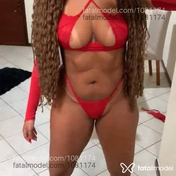 Acompanhante mulher com cabelo castanho de olhos pretos - Iza Kaya