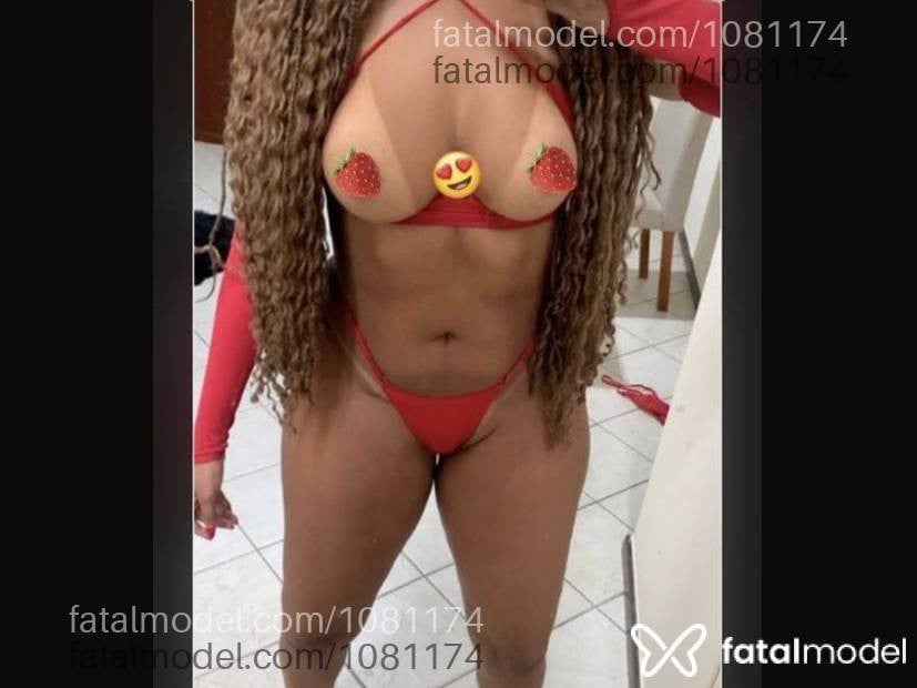 Acompanhante mulher com cabelo castanho de olhos pretos - Iza Kaya