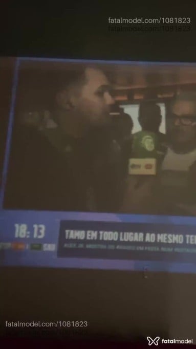 Acompanhante mulher loira (o) de olhos mel em Coronel Fabriciano Acompanhante mulher loira (o) de olhos mel em Coronel Fabriciano - ATHENNA MONETT
