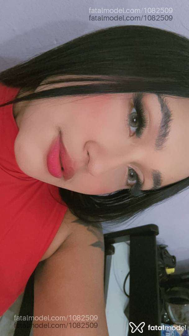 Acompanhante mulher morena (o) de olhos castanhos - Pollyana