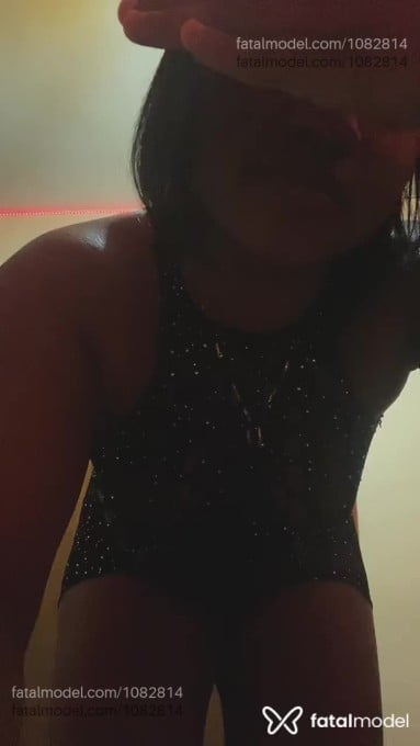Acompanhante mulher com cabelo castanho de olhos castanhos em Teresópolis Acompanhante mulher com cabelo castanho de olhos castanhos em Teresópolis - Bombomzinho
