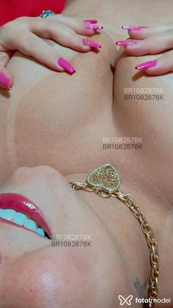 Acompanhante mulher morena (o) de olhos mel em Tramandaí Acompanhante mulher morena (o) de olhos mel em Tramandaí - Marie