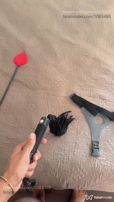 Acompanhante homem com cabelo castanho de olhos castanhos - Alan