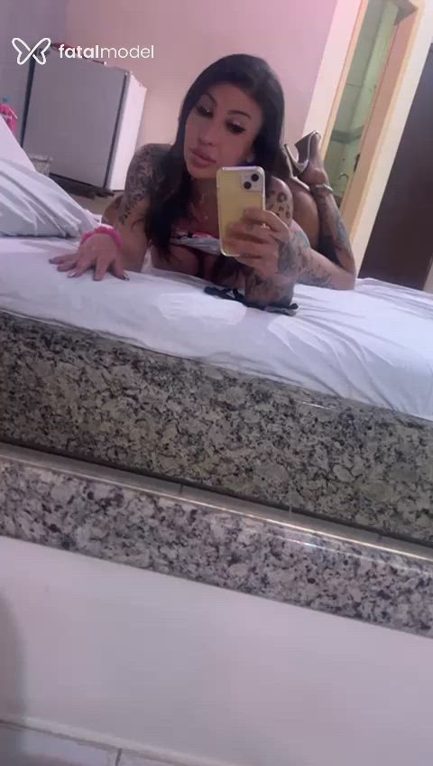 Acompanhante travesti loira (o) de olhos mel em Nova Serrana Acompanhante travesti loira (o) de olhos mel em Nova Serrana - Allana Marques