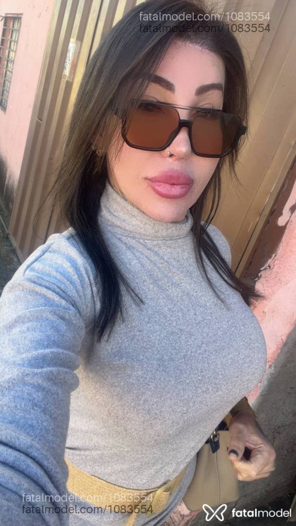 Acompanhante travesti loira (o) de olhos mel em Nova Serrana - Allana Marques