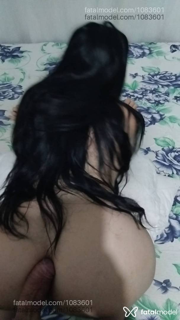 Acompanhante mulher trans com cabelo castanho de olhos castanhos - Amandhinha Ferraz