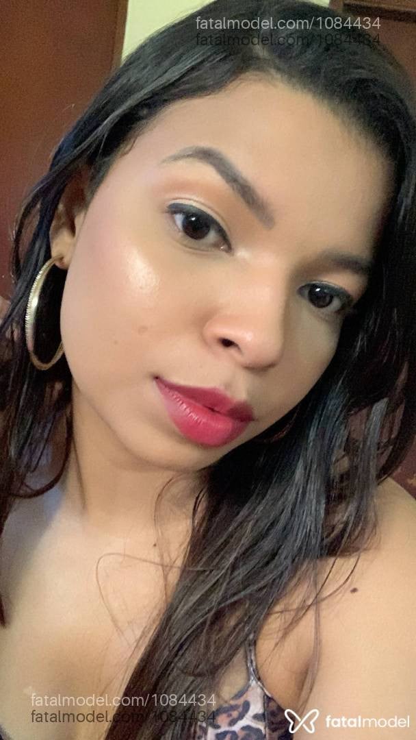Acompanhante mulher morena (o) de olhos castanhos em Rondonópolis Acompanhante mulher morena (o) de olhos castanhos em Rondonópolis - Babi Stein