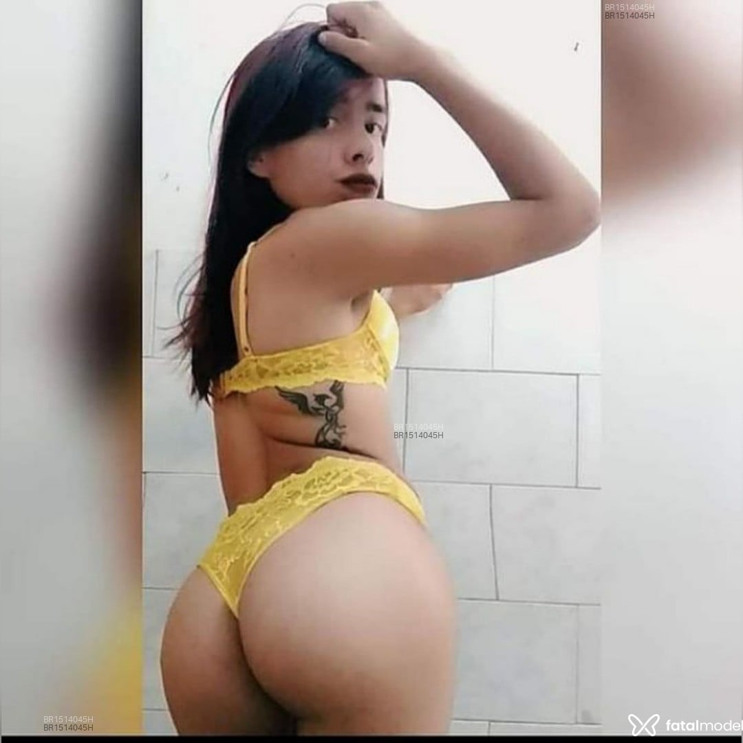 Acompanhante travesti com cabelo castanho de olhos castanhos em Rio de Janeiro - Alessandra Ferrary