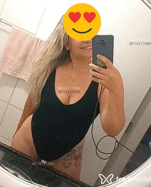 Acompanhante mulher loira (o) de olhos castanhos em Atibaia - Carol Dias