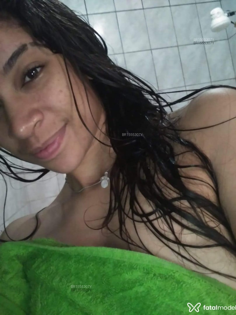 Acompanhante mulher com cabelo castanho de olhos castanhos em Guaratinguetá Acompanhante mulher com cabelo castanho de olhos castanhos em Guaratinguetá - Joice lima