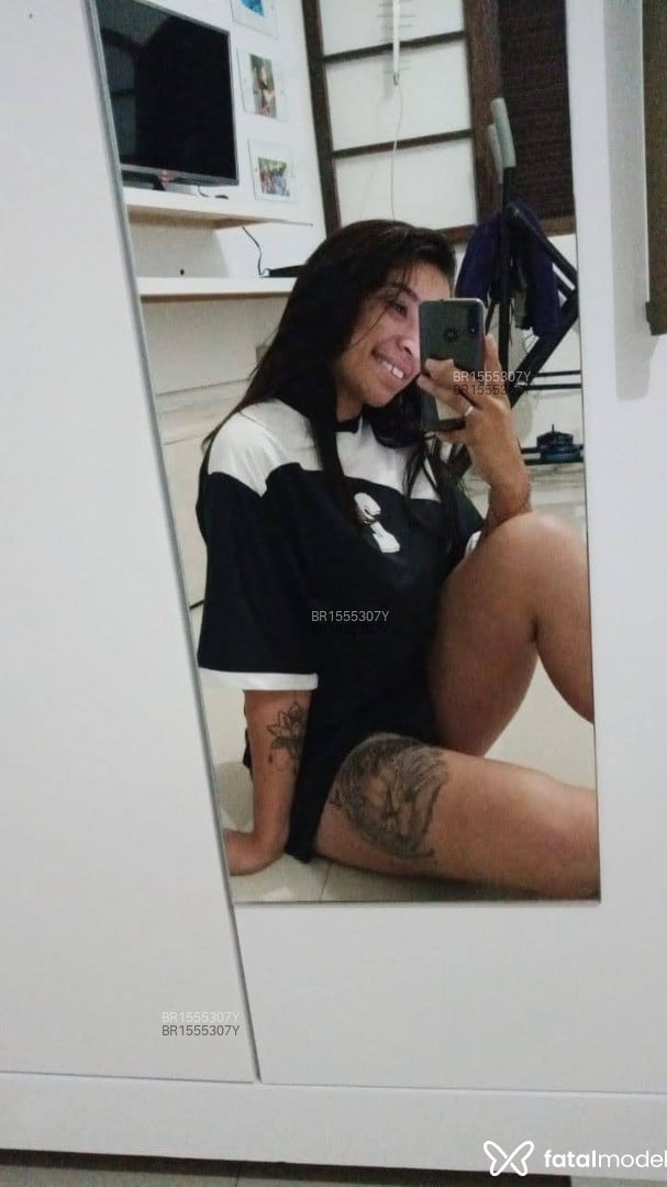 Acompanhante mulher com cabelo castanho de olhos castanhos em Guaratinguetá Acompanhante mulher com cabelo castanho de olhos castanhos em Guaratinguetá - Joice lima