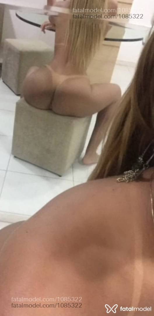 Acompanhante mulher loira (o) de olhos castanhos - Cris Fontenelle