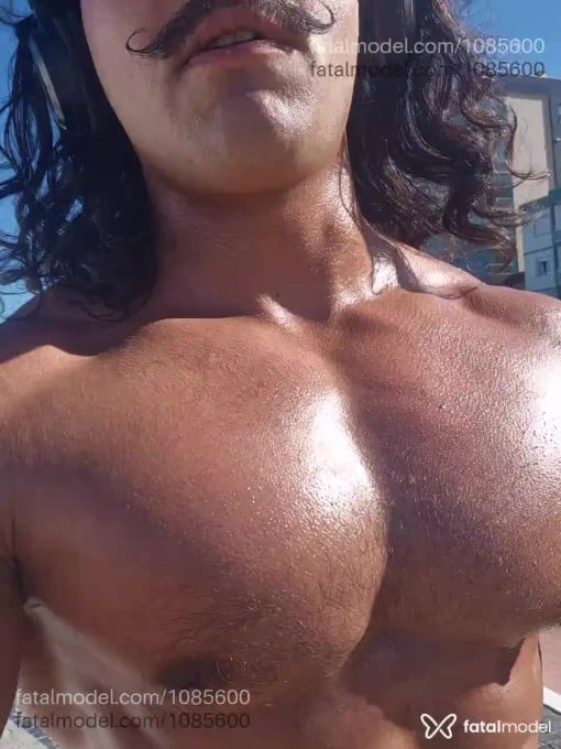 Acompanhante homem morena (o) de olhos castanhos em Capão da Canoa Acompanhante homem morena (o) de olhos castanhos em Capão da Canoa - IndioOcacique