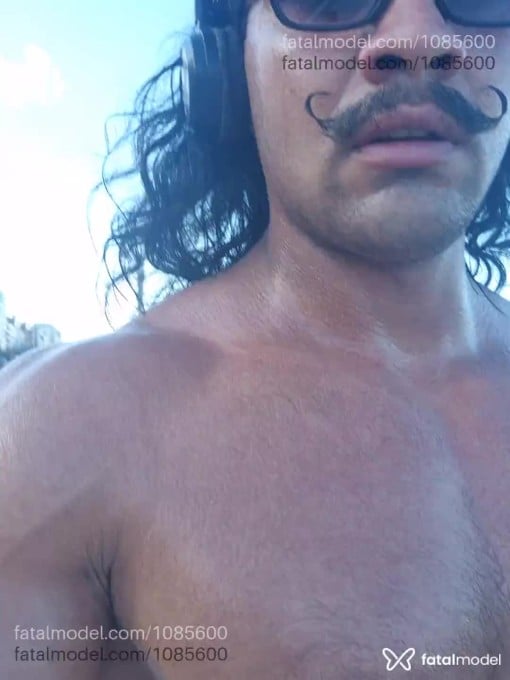Acompanhante homem morena (o) de olhos castanhos em Capão da Canoa Acompanhante homem morena (o) de olhos castanhos em Capão da Canoa - IndioOcacique
