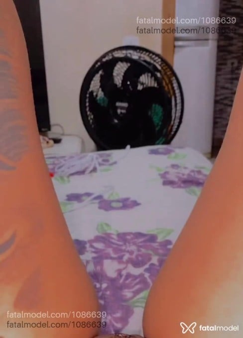 Acompanhante mulher morena (o) de olhos pretos - Saory