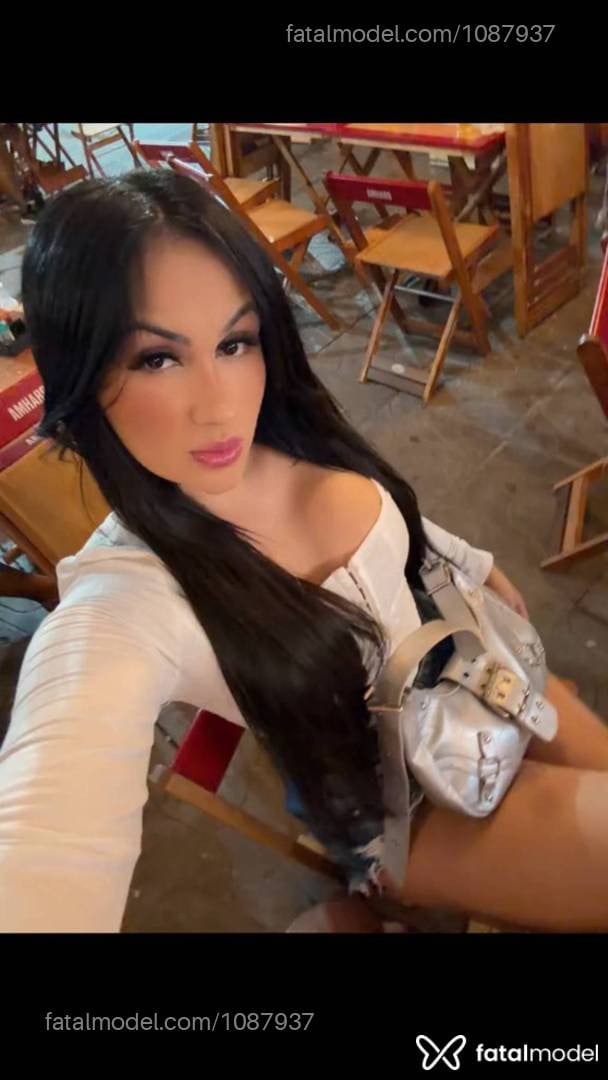 Acompanhante mulher morena (o) de olhos castanhos - Débora Marques