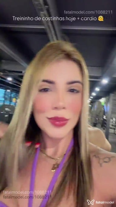 Acompanhante mulher loira (o) de olhos castanhos em Uberlândia - Angelica