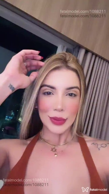 Acompanhante mulher loira (o) de olhos castanhos em Uberlândia - Angelica