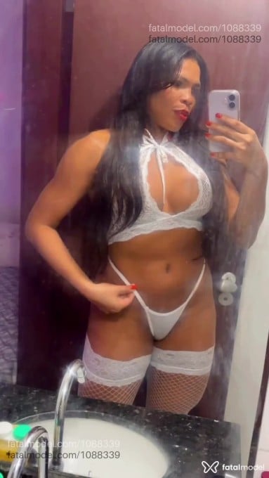 Acompanhante mulher morena (o) de olhos pretos em Brasília Acompanhante mulher morena (o) de olhos pretos em Brasília - Lanny