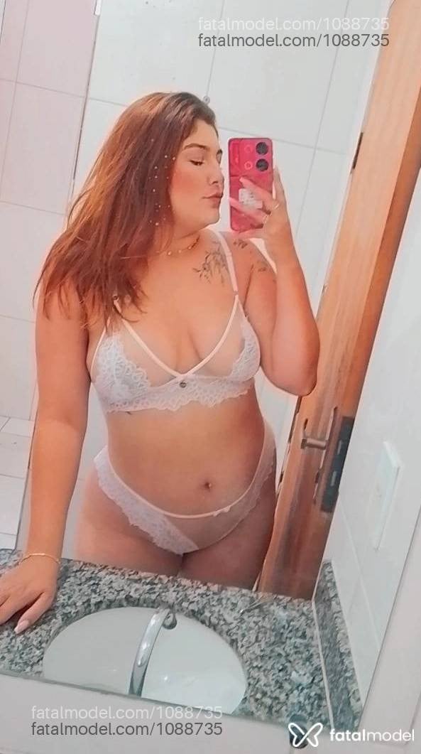 Acompanhante mulher com cabelo castanho de olhos castanhos - Denise Sintra