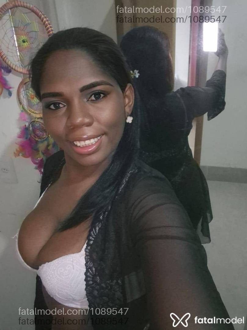 Acompanhante mulher morena (o) de olhos pretos - Sabrina morena