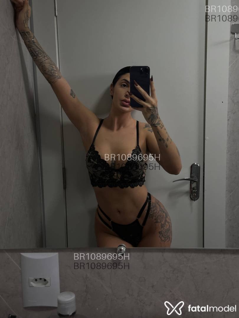 Acompanhante mulher morena (o) de olhos castanhos em Criciúma - Fernanda