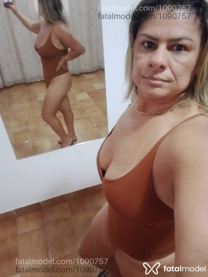 Acompanhante mulher loira (o) de olhos castanhos em Gurupi - Erica