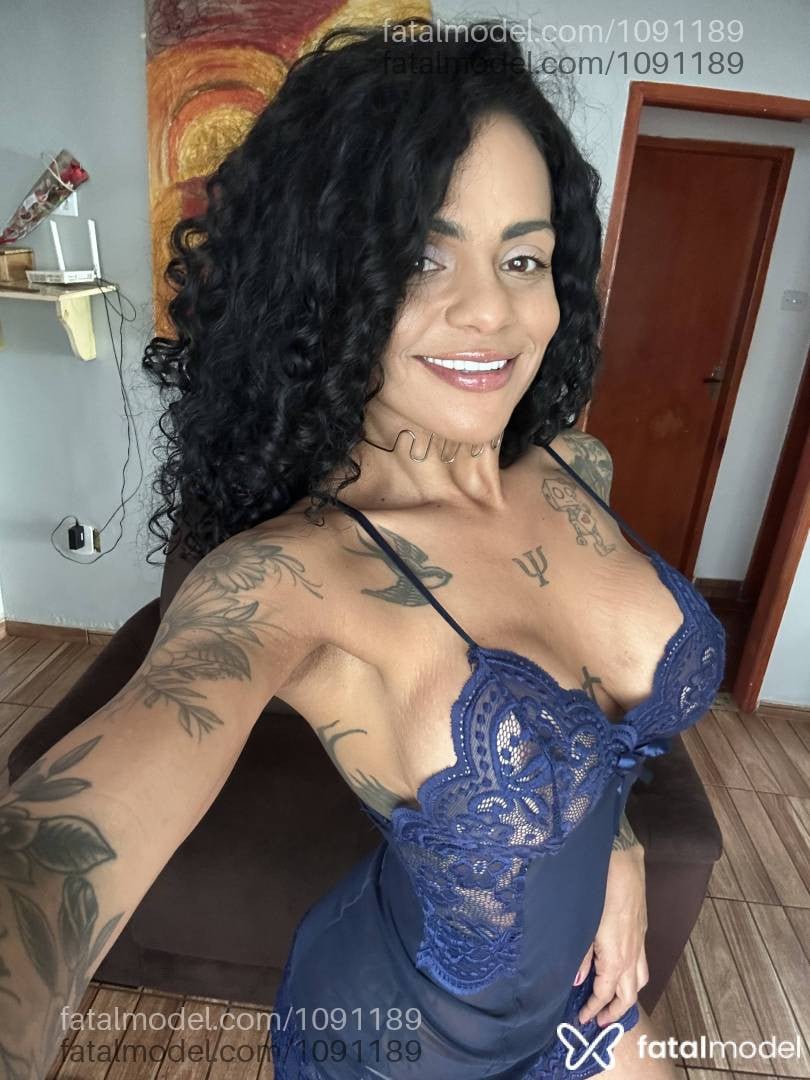 Acompanhante mulher morena (o) de olhos castanhos - Katherine Luz