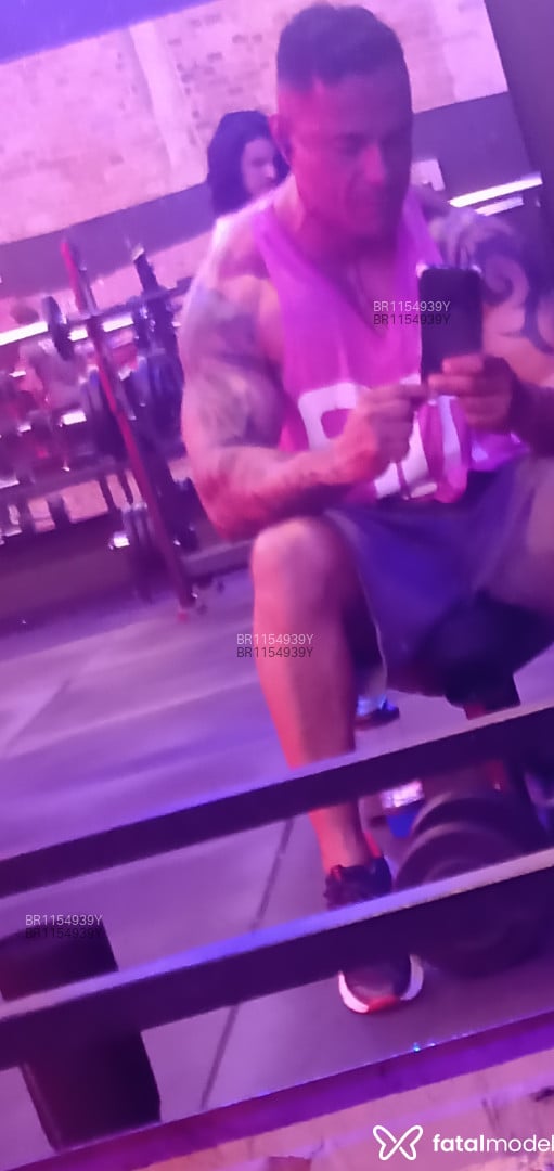 Acompanhante homem morena (o) de olhos mel em Porto Alegre - Mikael