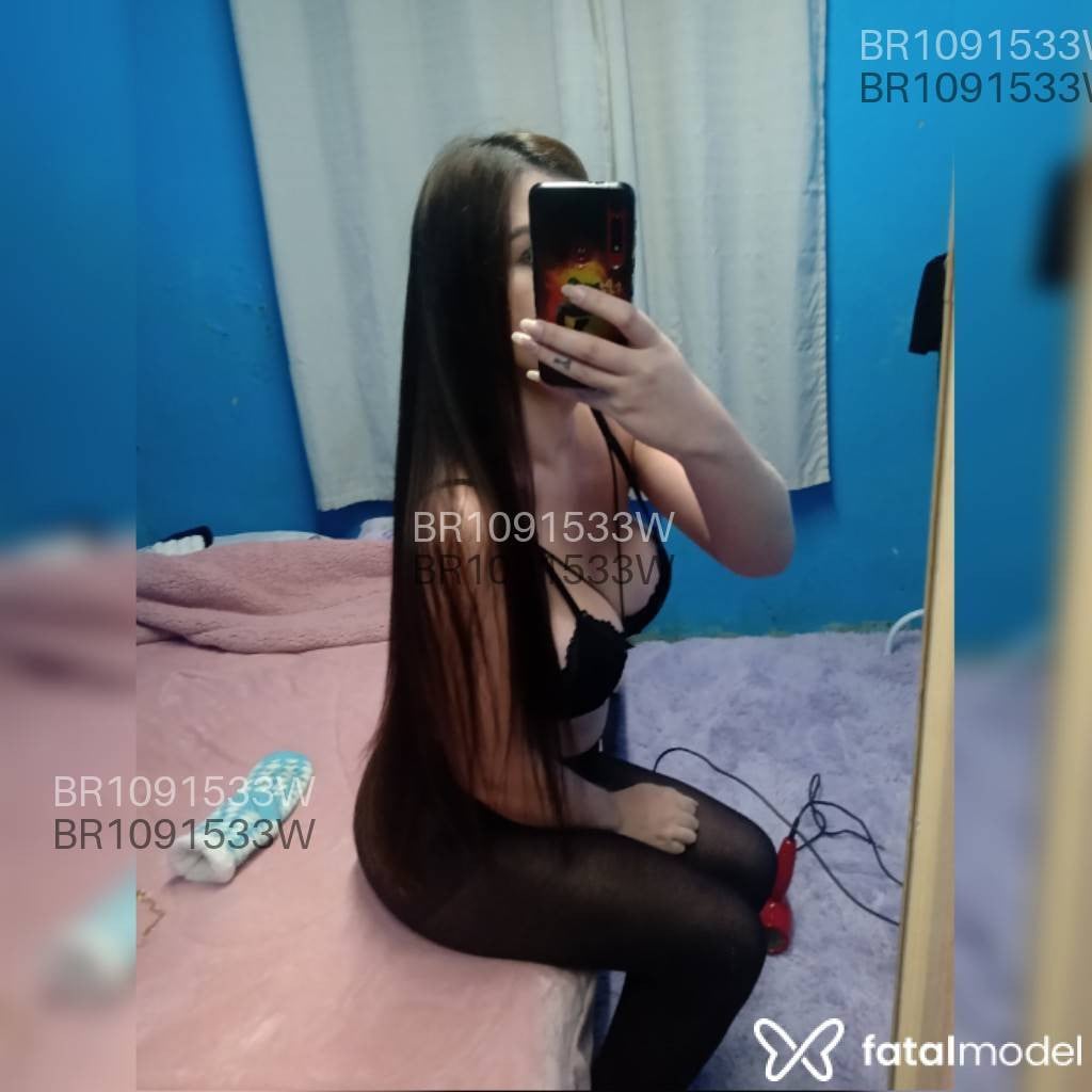 Acompanhante mulher trans com cabelo castanho de olhos mel em Guaíba - Natasha