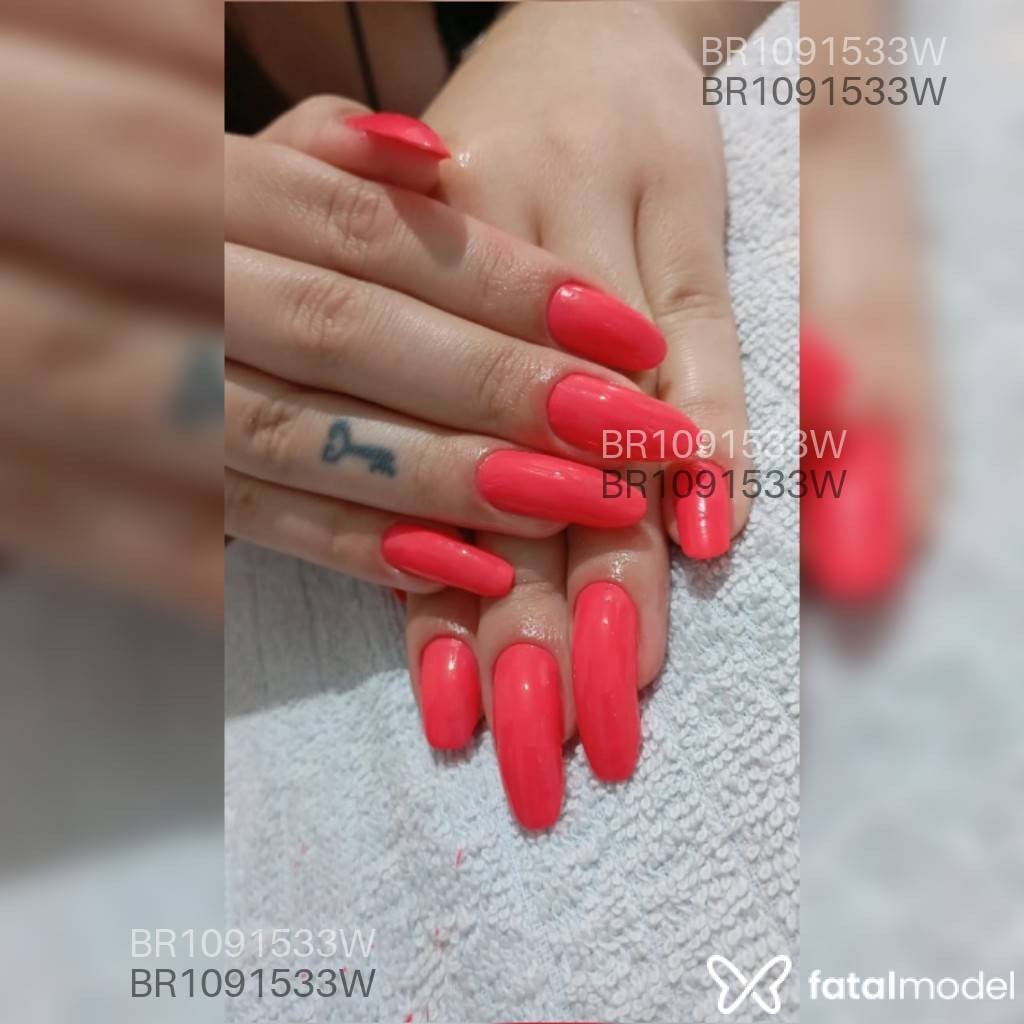 Acompanhante mulher trans com cabelo castanho de olhos mel em Guaíba - Natasha