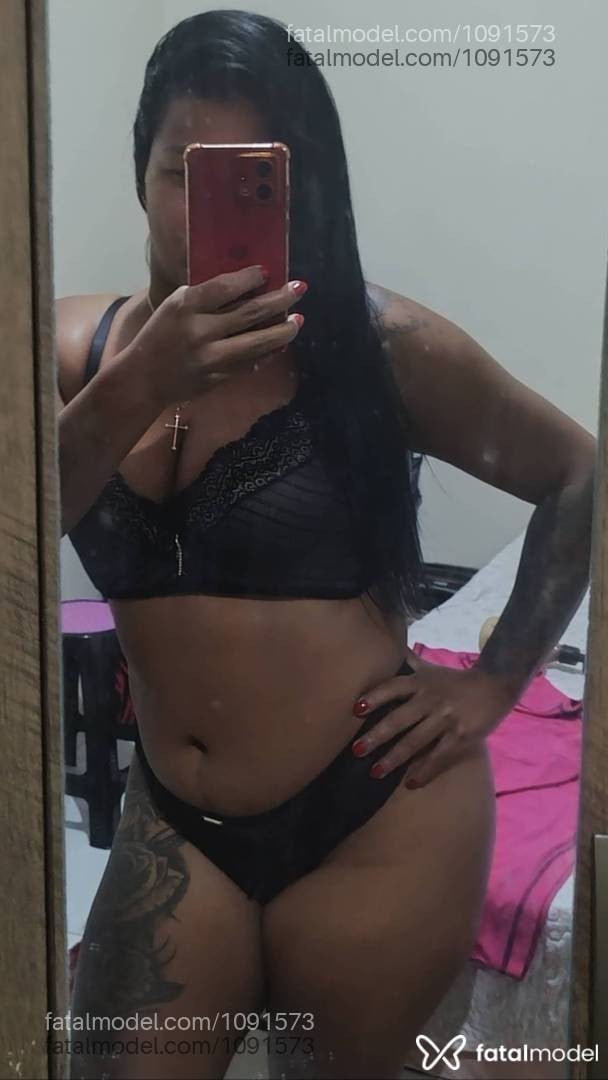 Acompanhante mulher morena (o) de olhos pretos em Nova Serrana - Aline Vasconcelos