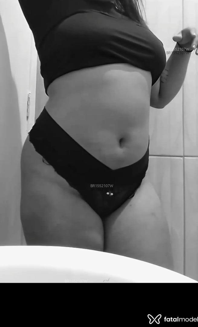 Acompanhante mulher com cabelo castanho de olhos castanhos em Eldorado do Sul - Camila Martins