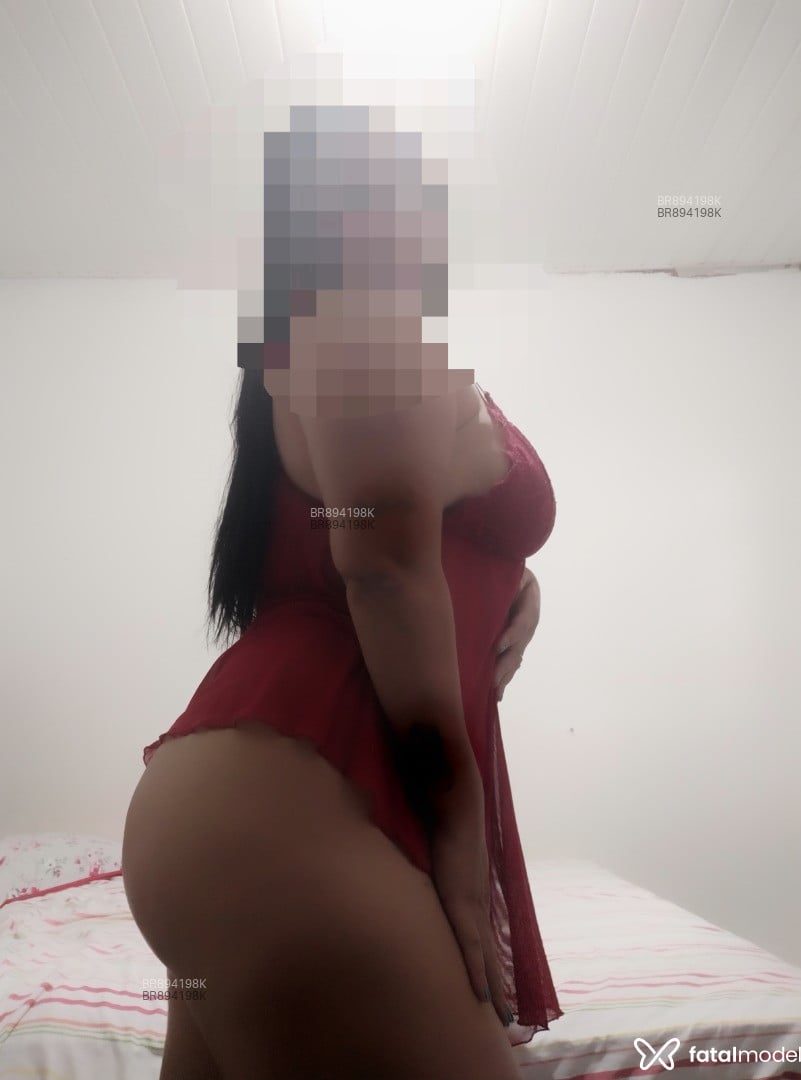 Acompanhante mulher com cabelo castanho de olhos azuis em Toledo - Letícia
