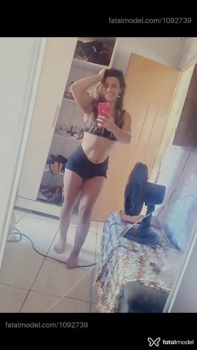 Acompanhante mulher loira (o) de olhos castanhos - Gaby Freitas Acompanhante mulher loira (o) de olhos castanhos - Gaby Freitas