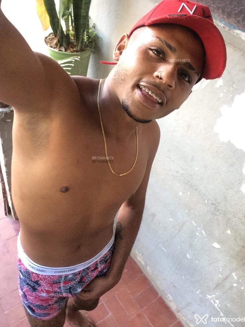 Acompanhante homem morena (o) de olhos castanhos em Belo Horizonte Acompanhante homem morena (o) de olhos castanhos em Belo Horizonte - Pedro