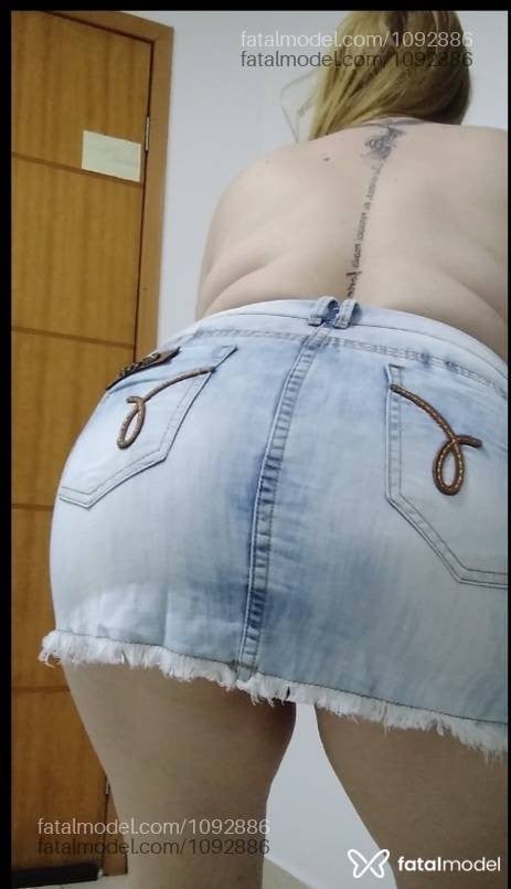 Acompanhante mulher ruiva (o) de olhos castanhos - Lara Bianchi