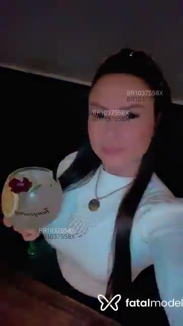 Acompanhante mulher com cabelo castanho de olhos castanhos em Palmeira das Missões - Alice carminati