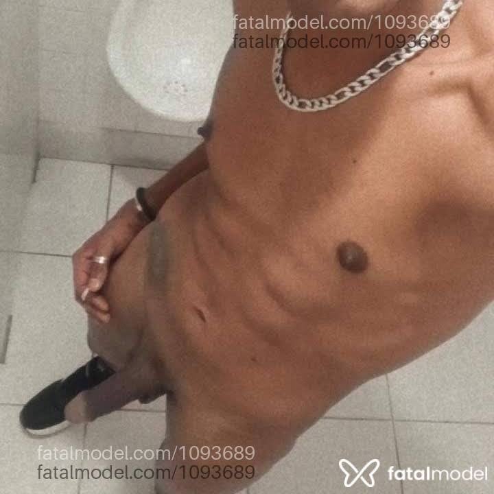 Acompanhante homem morena (o) de olhos castanhos em Marília Acompanhante homem morena (o) de olhos castanhos em Marília - Posturado