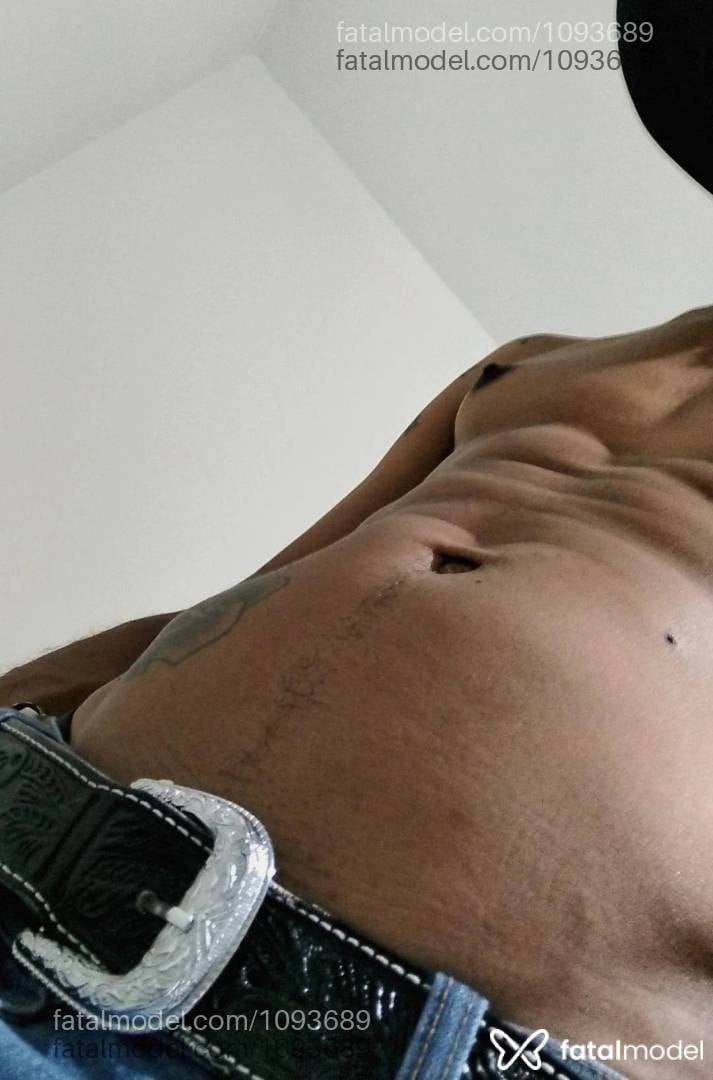 Acompanhante homem morena (o) de olhos castanhos em Marília Acompanhante homem morena (o) de olhos castanhos em Marília - Posturado