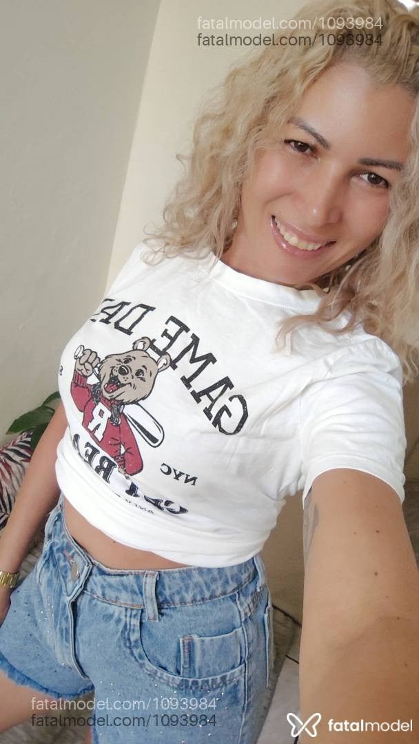 Acompanhante mulher loira (o) de olhos castanhos - Joyce Andrade