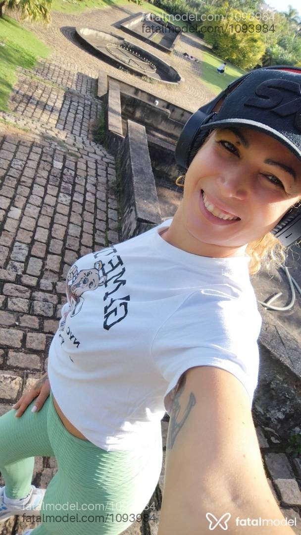 Acompanhante mulher loira (o) de olhos castanhos em Jundiaí - Joyce Andrade