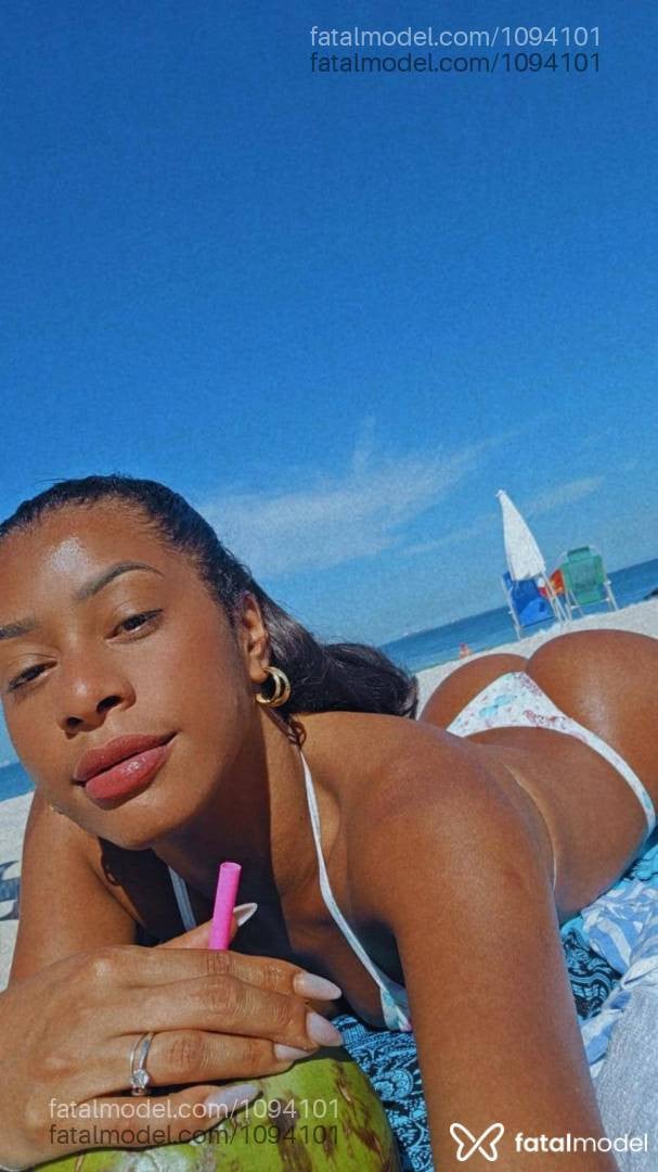 Acompanhante mulher morena (o) de olhos castanhos em Rio de Janeiro - Rubii