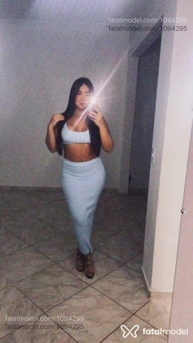 Acompanhante mulher com cabelo castanho de olhos castanhos em Araras Acompanhante mulher com cabelo castanho de olhos castanhos em Araras - Priscila Carvalho