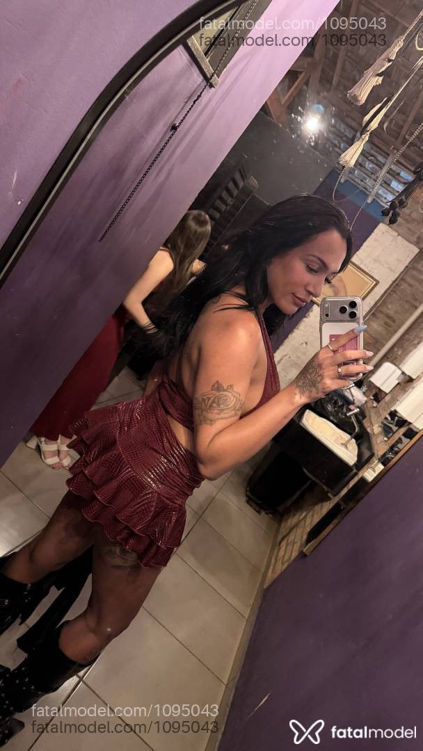 Acompanhante travesti morena (o) de olhos castanhos - Mikaelly Victoria