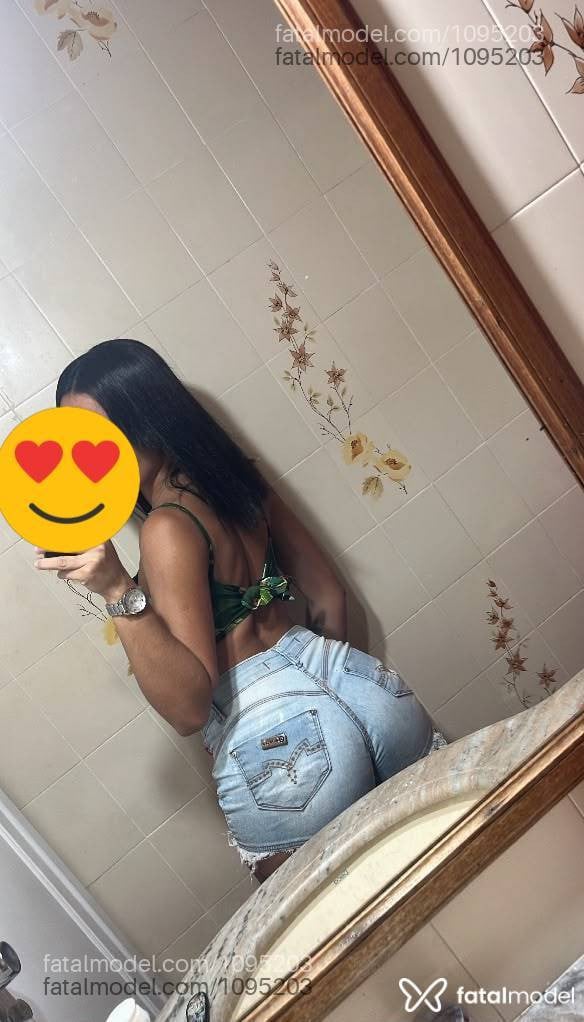 Acompanhante mulher com cabelo castanho de olhos castanhos - Keilla